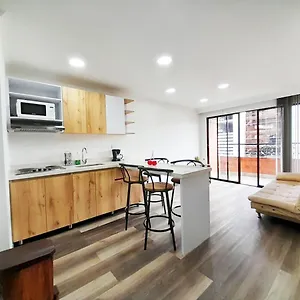 https://medellin-apartamento-en-laureles.colombiamedellinhotels.com